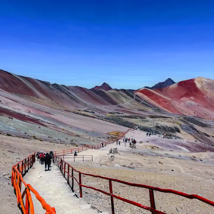 Rainbow Mountain Tour – 1 Day