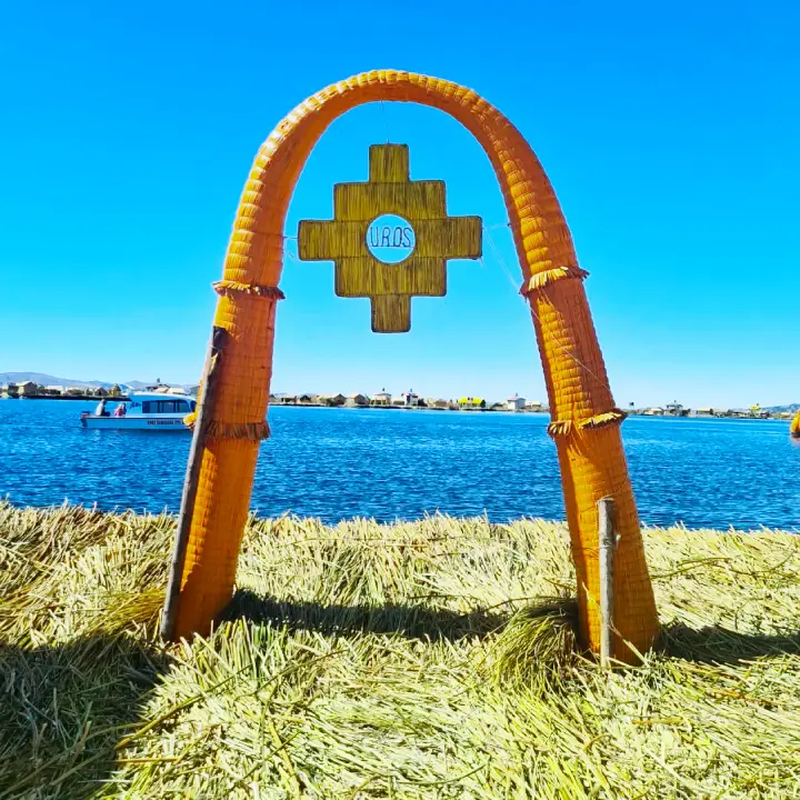 Floating Uros Islands – Amantaní – Taquile Tour – 2 Days / 1 Night